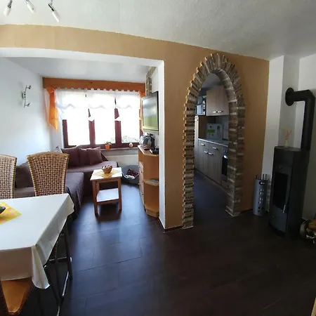 Sunlit Retreat With Garden