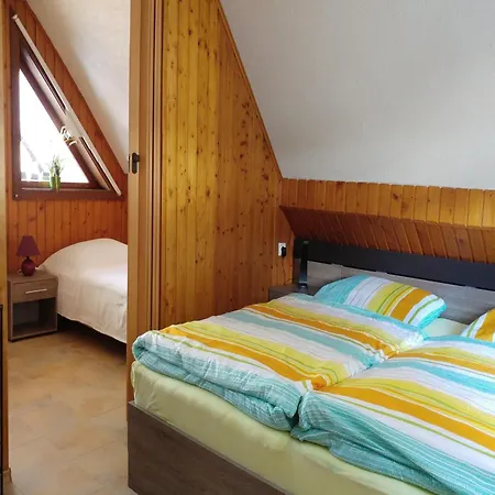 Sunlit Retreat With Garden * Altenfeld (Thuringia)